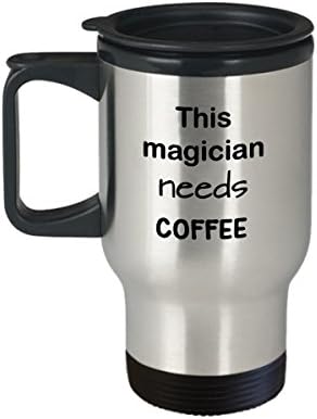 Подарък от чаши за пътуване Магьосник, Този малкия магьосник нужда от кафе, Кафеена чаша от неръждаема стомана с капак, Подарък от чаши Магьосници Новост, чашата за
